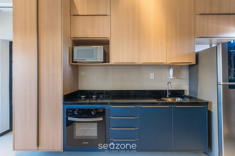 Apto em cond. c/ piscina na Praia do Forte VLP0211