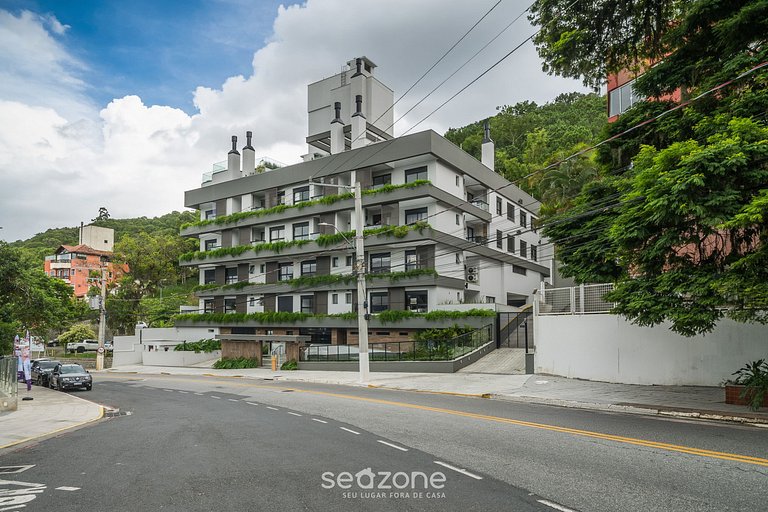 Apto c/ churrasq. e varanda a 220m do Mar RTY0216