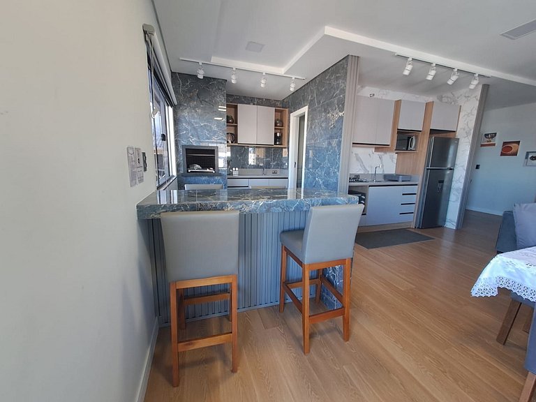 Apto c/ churrasqueira a 200m da Praia IFA0054