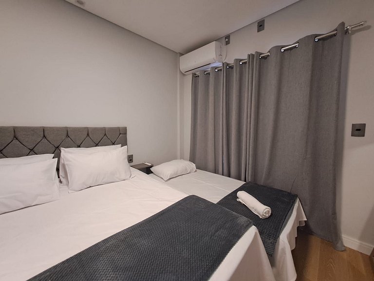 Apto c/ churrasqueira a 200m da Praia IFA0054