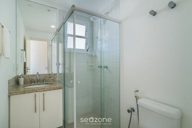 Apto c/ Churrasqueira em cond. Beira-mar PRO0113