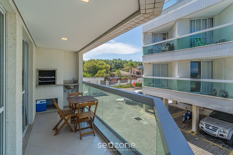 Apto. c/ BBQ en condominio frente al mar PRO0113