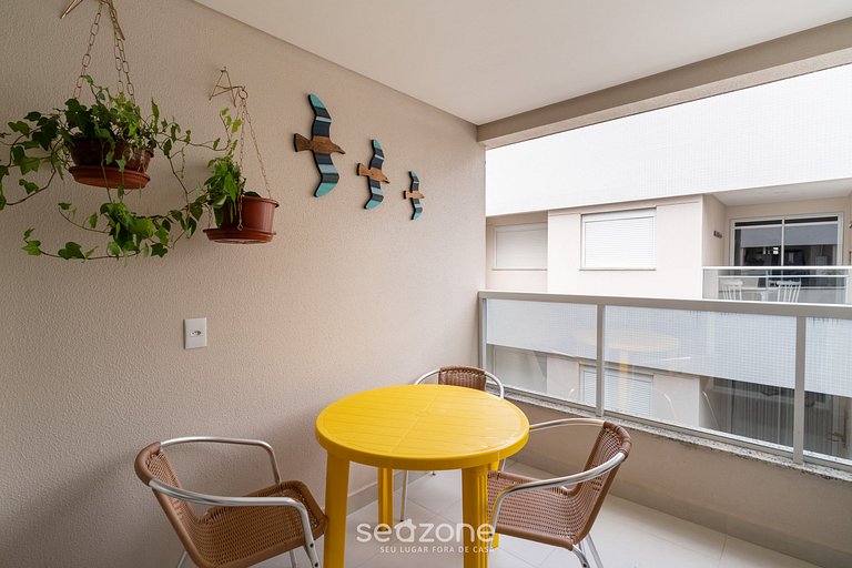 Apto 2QTs e churrasq. a 600 m do mar CCI0205