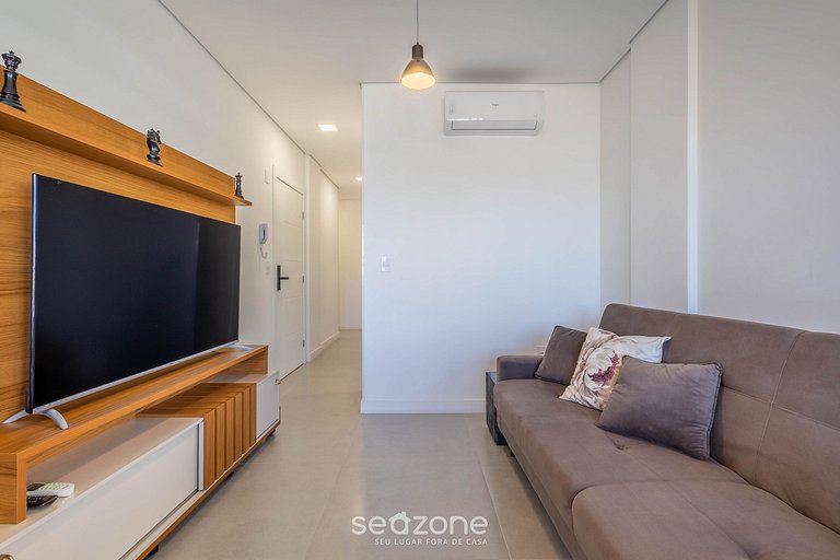 Apto c/ varanda e churrasq. a 250m do Mar RMP0102