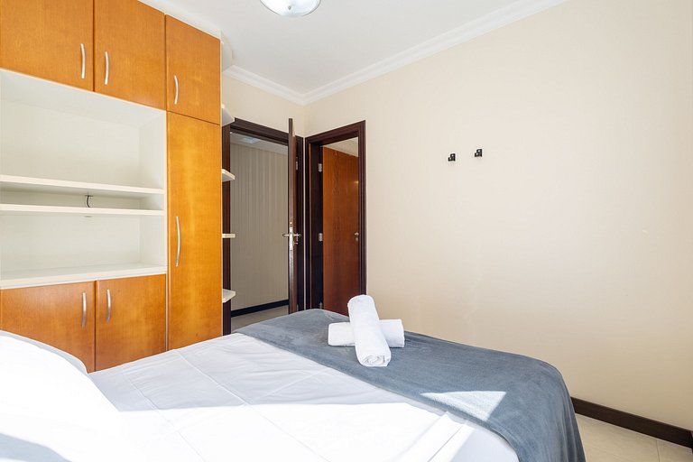 Apto c/ varanda gourmet à beira-mar RKR0502