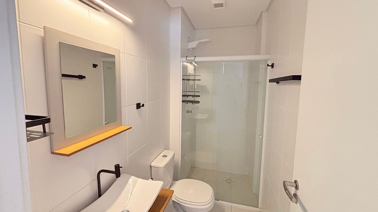 Apto c/ Churrasqueira a 600m da Praia ISA0105