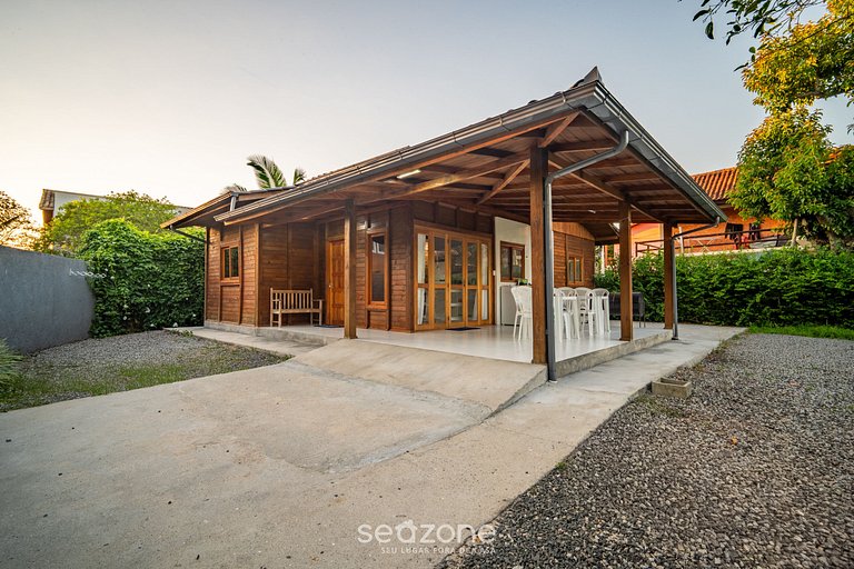 Refúgio de Madeira próx Lagoa da Conceição KNU0170