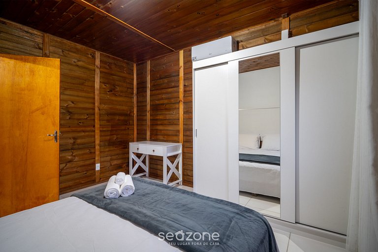 Refugio de Madera cerca Lagoa da Conceição KNU0170