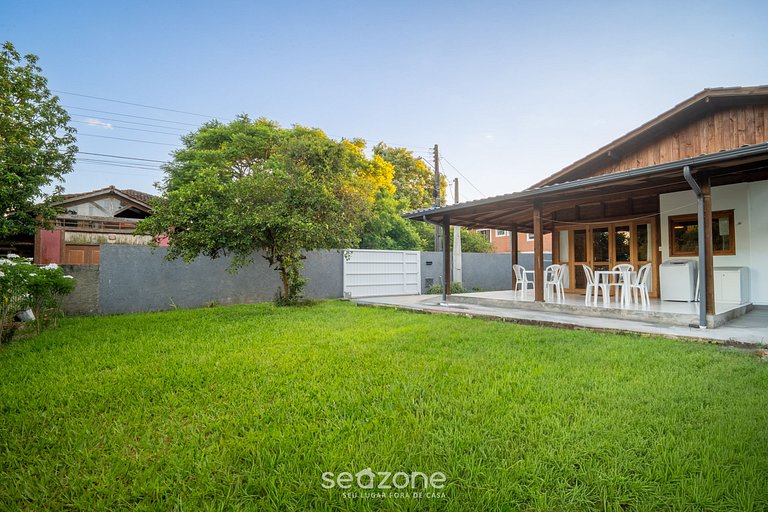 Refugio de Madera cerca Lagoa da Conceição KNU0170