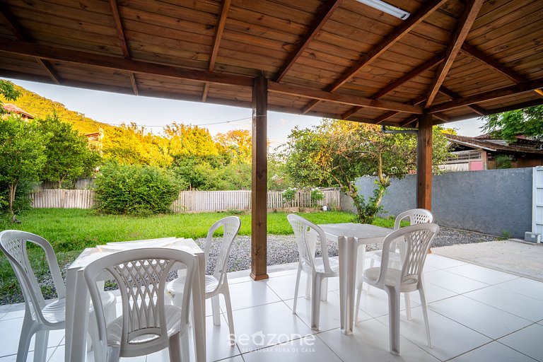 Refúgio de Madeira próx Lagoa da Conceição KNU0170