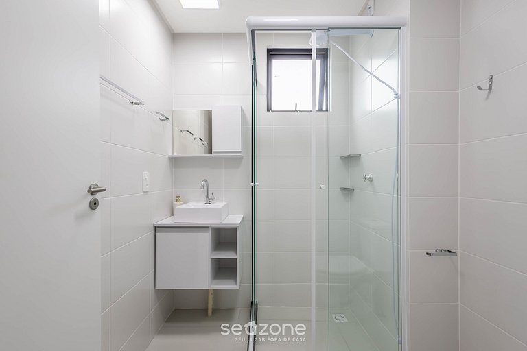 Apto con balcón y parrilla a 500 m del mar MCB0302