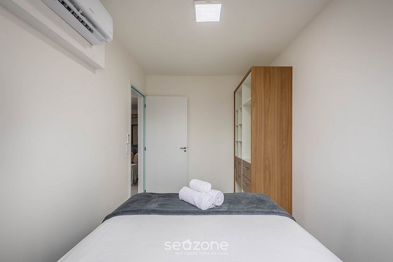 Apto c/ varanda e churrasq. a 500m do Mar MCB0302