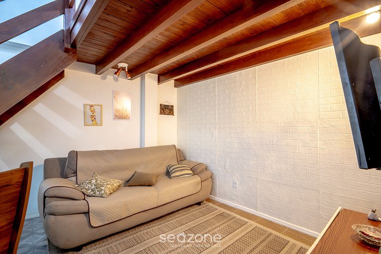 Casa a 700m da Praia do Campeche RFV0201