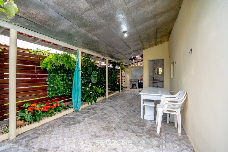 Casa a 700m da Praia do Campeche RFV0201