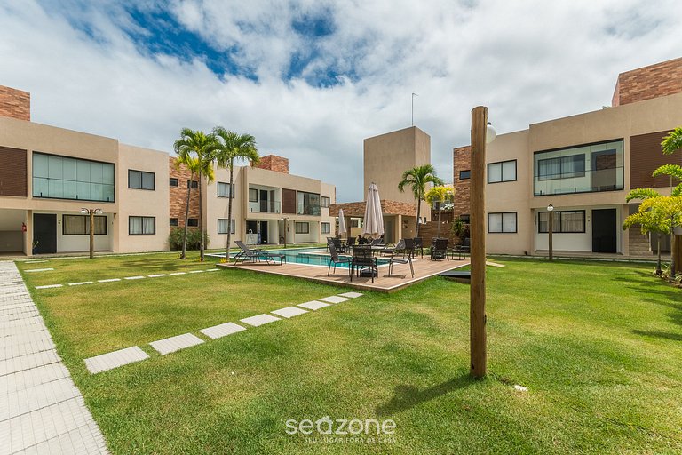 Casa em Cond. c/ piscina em Camaçari BSP0008