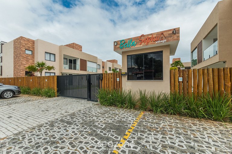 Casa em Cond. c/ piscina em Camaçari BSP0008