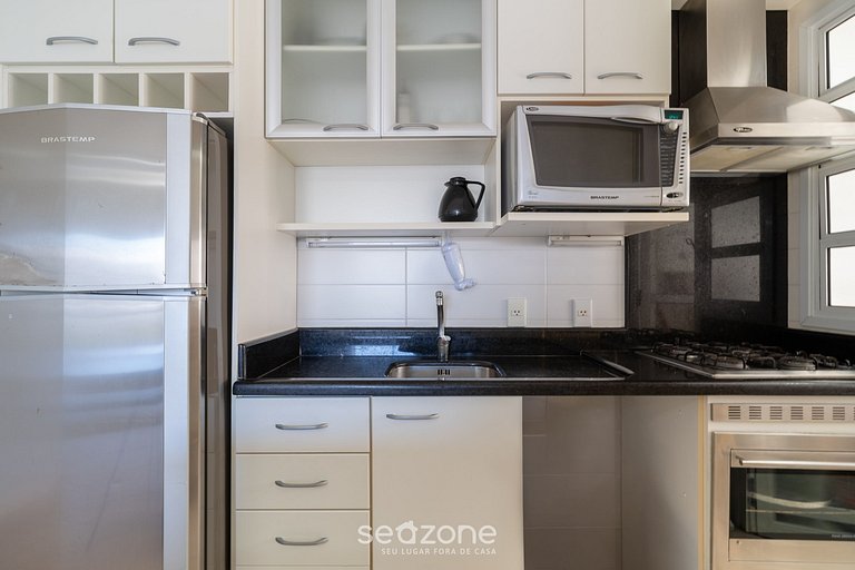 Apto c/ barbacoa en condominio con piscina EAF0404