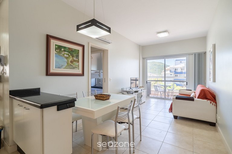 Apto c/ barbacoa en condominio con piscina EAR0404