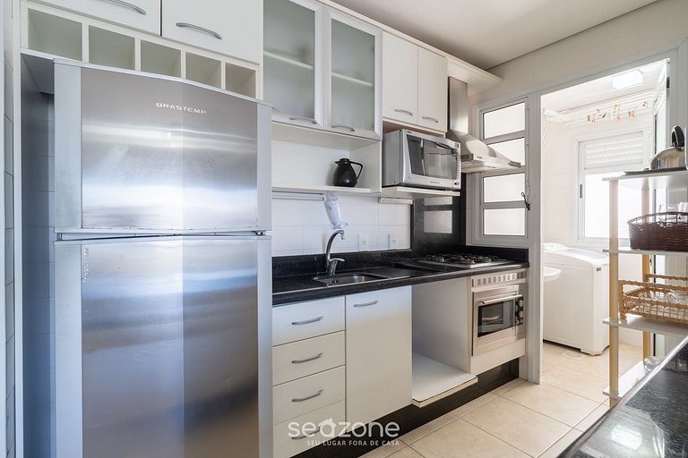 Apto c/ barbacoa en condominio con piscina EAF0404