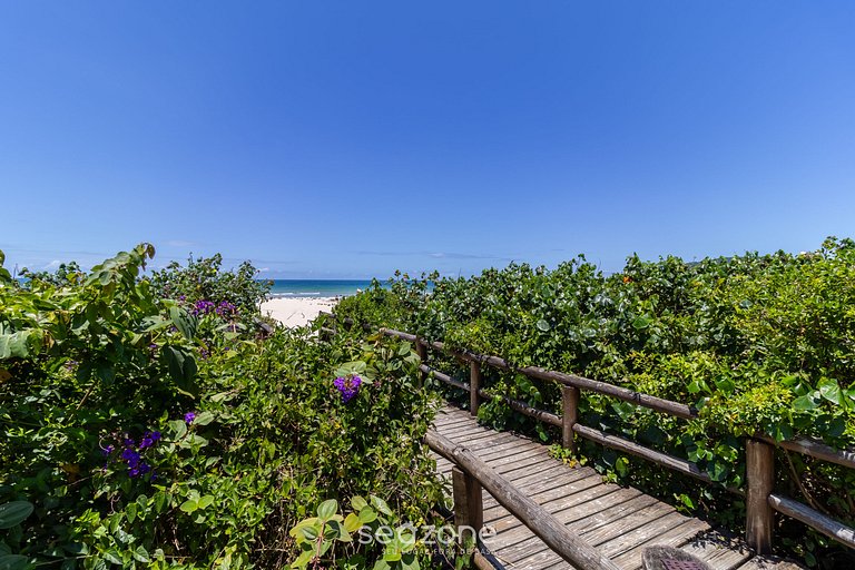 Apto c/ barbacoa en condominio con piscina EAF0404