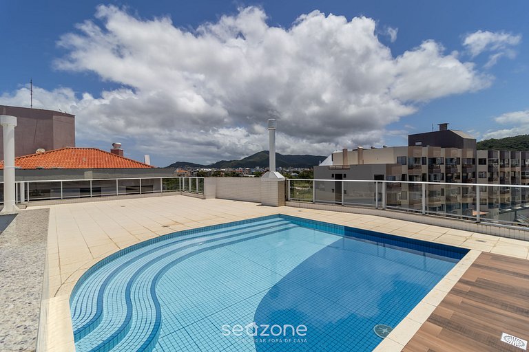 Apto c/ barbacoa en condominio con piscina EAF0404