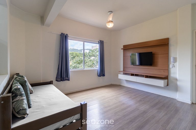 Apto completo a 700m da Praia dos Ingleses MAB0203