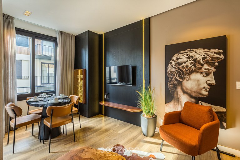 Ap moderno frente a la Praça das Etnias CBG0306