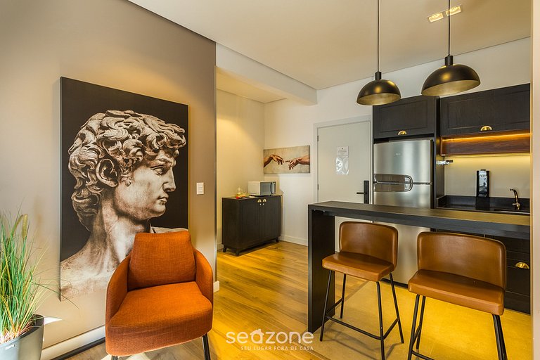 Ap moderno frente a la Praça das Etnias CBG0306