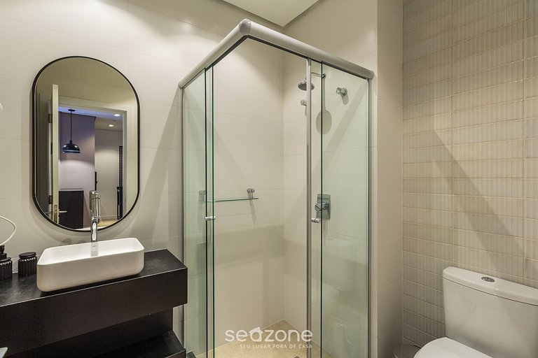 Ap moderno frente a la Praça das Etnias CBG0306