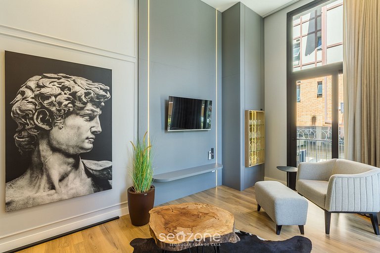 Apto elegante no coração de Gramado CBG0106