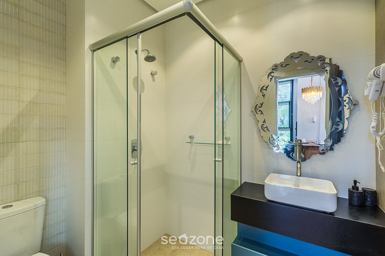 Apto elegante no coração de Gramado CBG0106