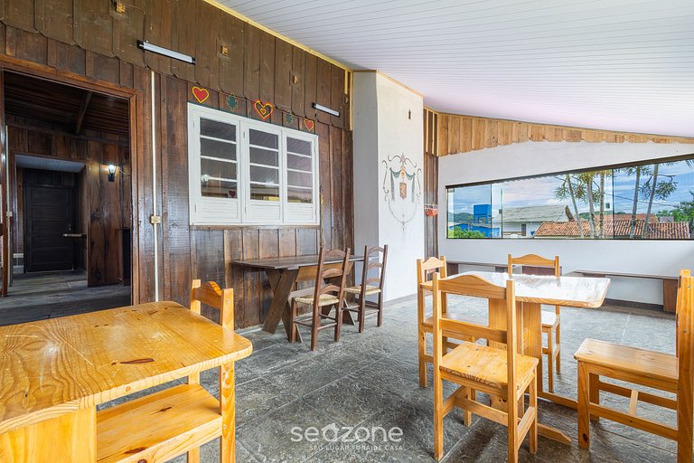 Casa Grande de 3 Dormitorios en Penha SEL0068