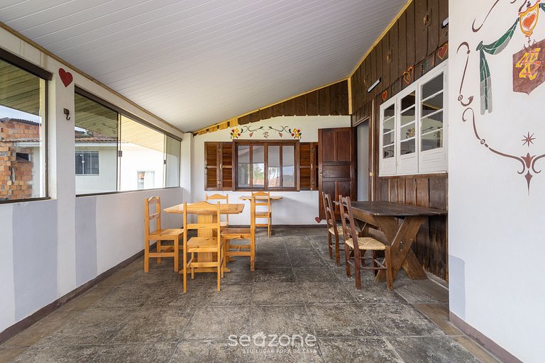 Casa Grande de 3 Dormitorios en Penha SEL0068