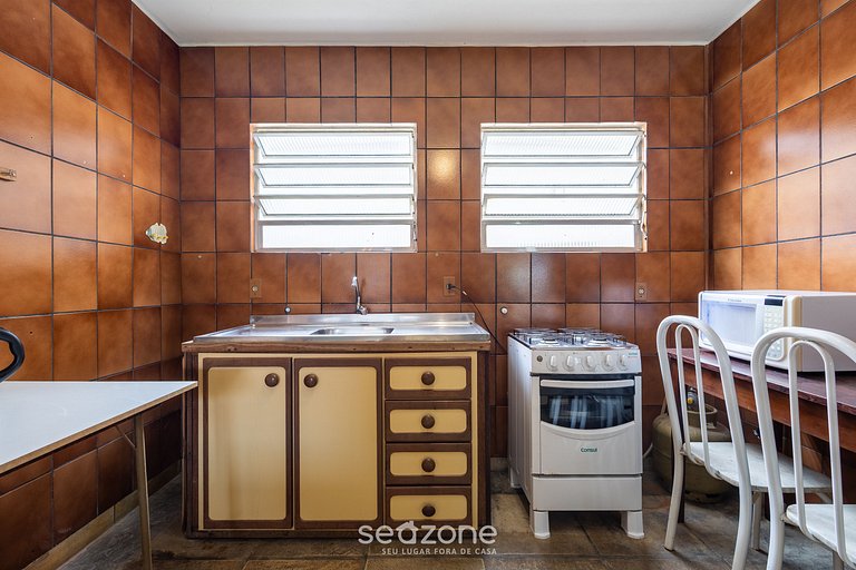 Casa Grande com 3 Quartos em Penha SEL0068