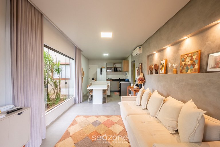 Casa em Cond. c/ Piscina e Churrasq. NTO0005