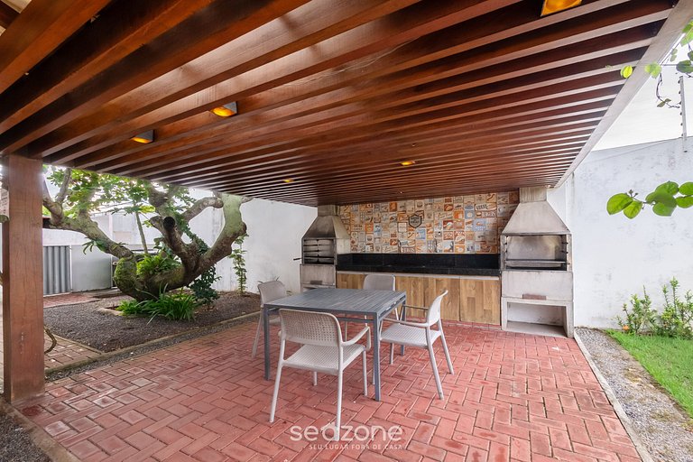 Casa em Cond. c/ Piscina e Churrasq. NTO0005