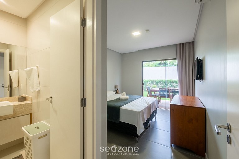 Casa em Cond. c/ Piscina e Churrasq. NTO0005