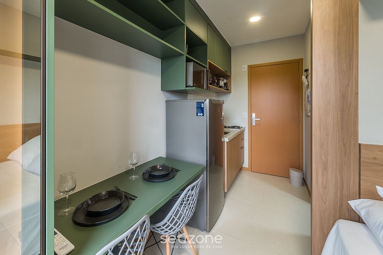 Studio em cond. c/ piscina a 160m da praia SAA0215