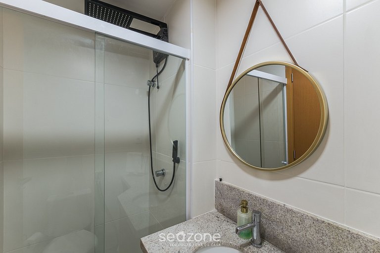 Studio em cond. c/ piscina a 160m da praia SAA0215