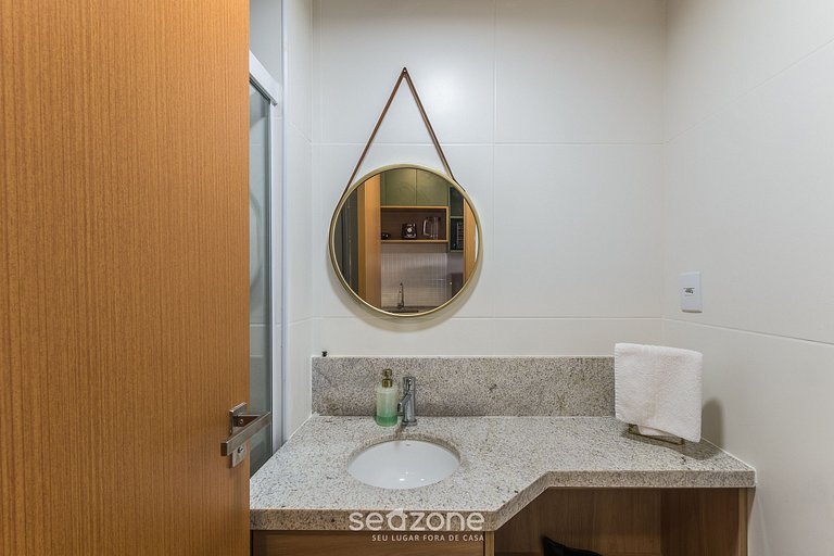 Studio em cond. c/ piscina a 160m da praia SAA0215