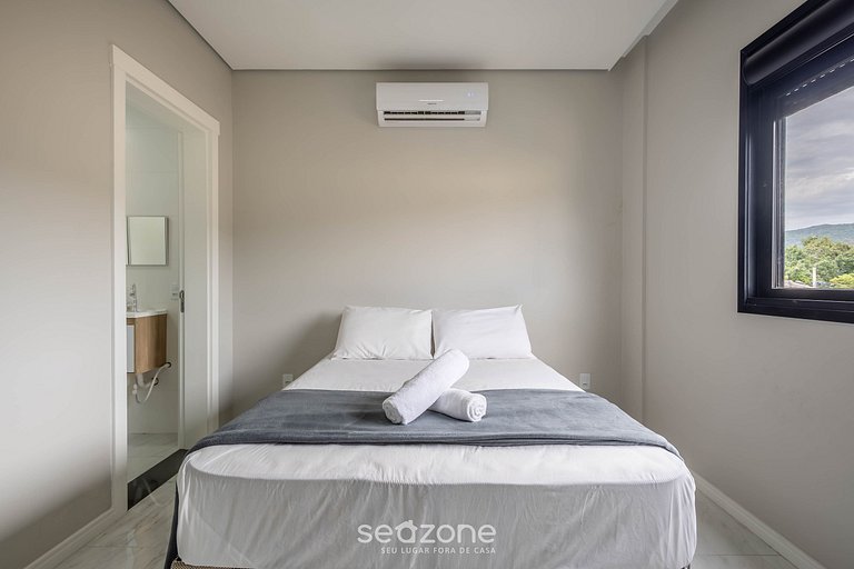 Casa c/ terraço e churrasq. a 850m do mar JSF0748