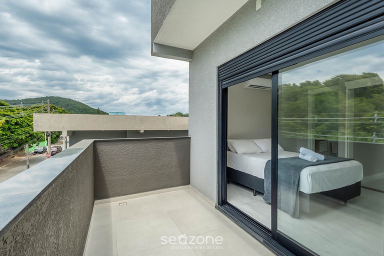 Casa c/ terraço e churrasq. a 850m do mar JSF0748