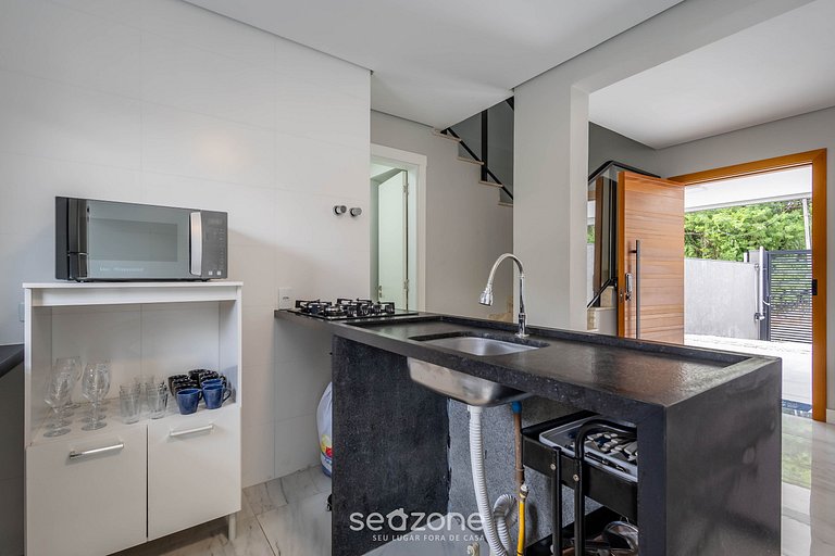 Casa c/ terraza y parrilla a 850 m del mar JSF0748