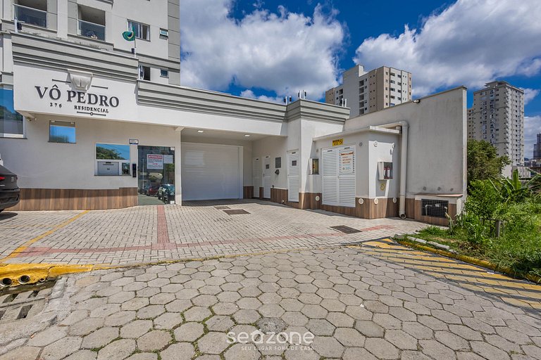 Apto c/ Churrasqueira a 750m da Praia EVP0504