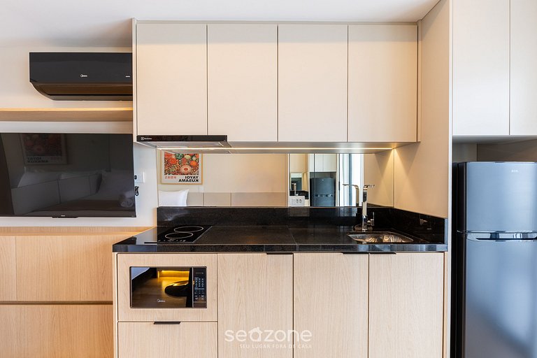 Studio moderno con balcón en Curitiba - EBI0304