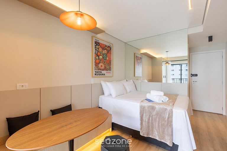 Studio moderno con balcón en Curitiba - EBI0304