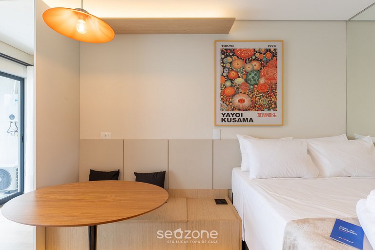 Studio moderno c/ varanda em Curitiba - EBI0304