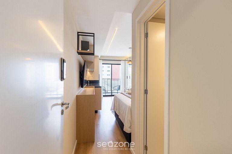 Studio moderno con balcón en Curitiba - EBI0304