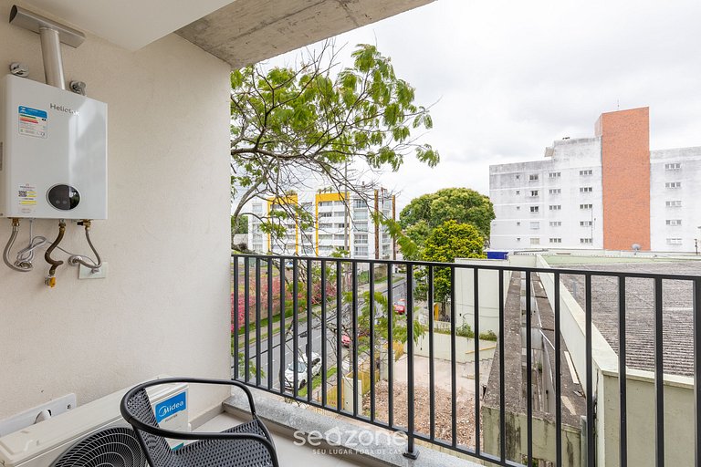 Studio moderno c/ varanda em Curitiba - EBI0304