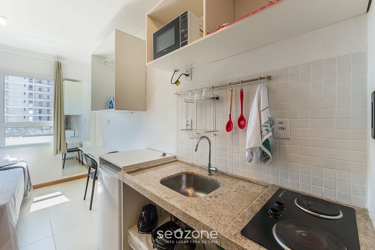 Studio c/ vista parcial mar, 160m da Praia SAA0323